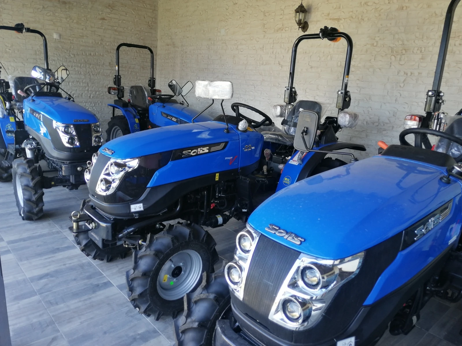 Трактор Solis S16, снимка 1