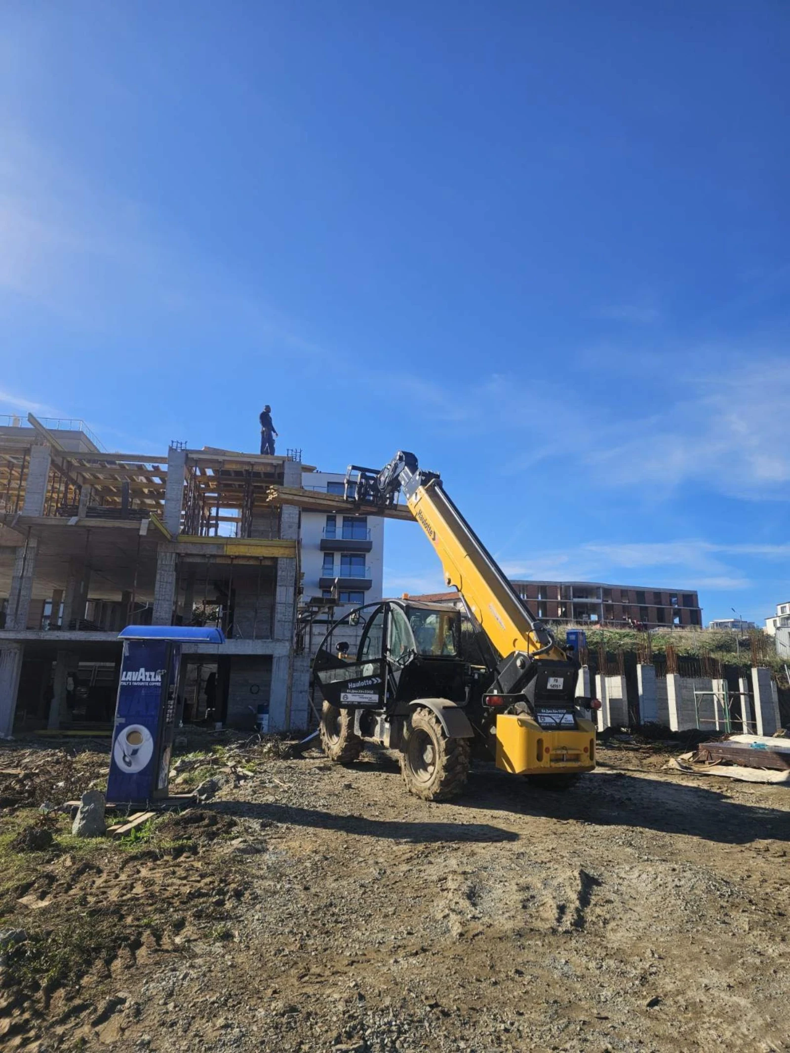 Телескопични товарачи Haulotte