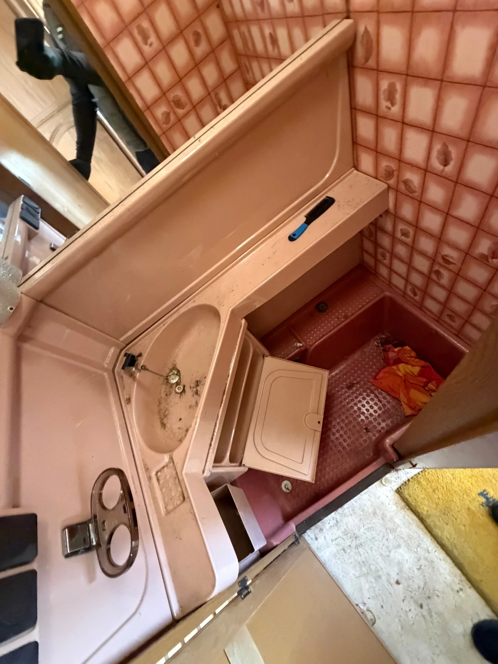 �������� Hobby | Mobile.bg � ����������� 14