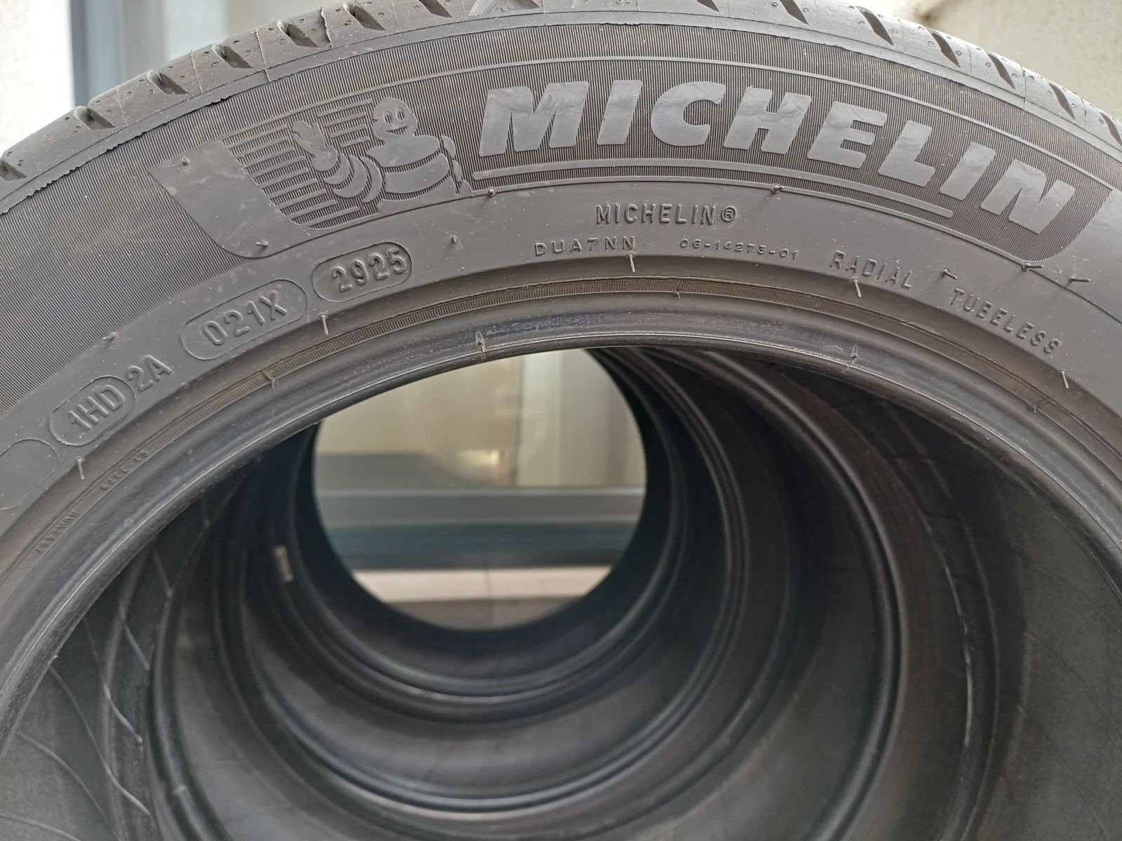 Гуми Летни 205/55R17, снимка 2 - Гуми и джанти - 56713631