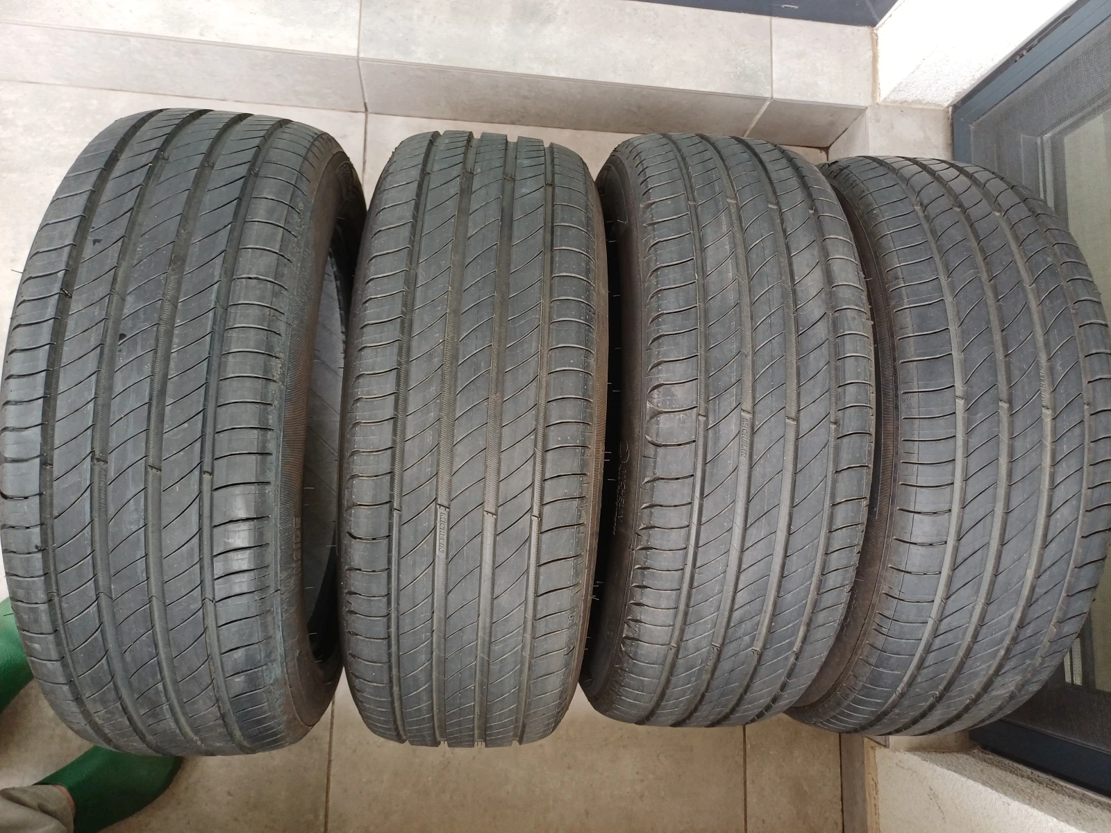 Гуми Летни 205/55R17, снимка 8 - Гуми и джанти - 56713631