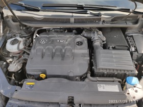 VW Touran 1.6 TDi BMT SCR, снимка 15