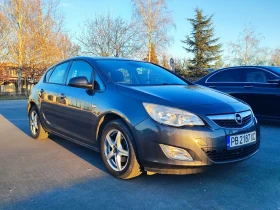 Opel Astra 1.4 Turbo/6ск, снимка 2