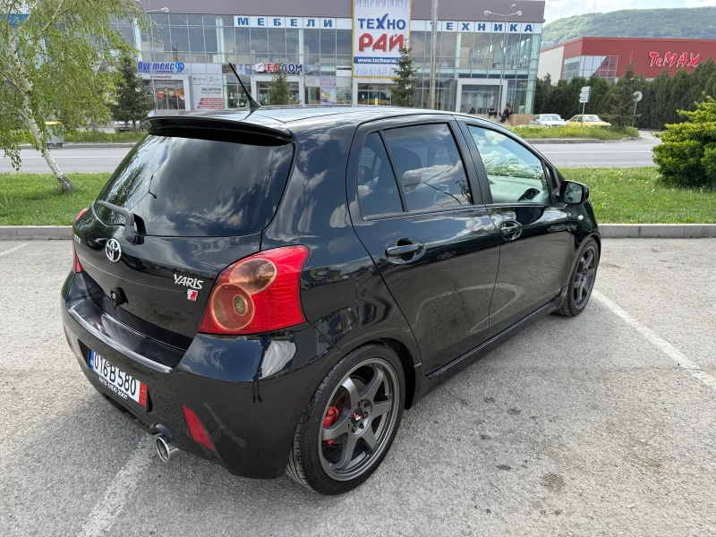 Toyota Yaris 1.8 TS, снимка 4 - Автомобили и джипове - 52598638