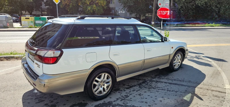 Subaru Legacy 2.5, снимка 5 - Автомобили и джипове - 47476801