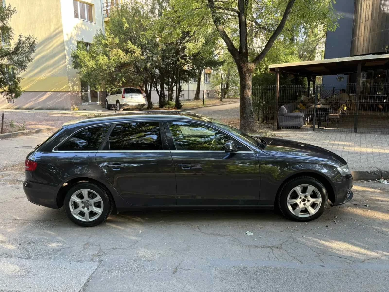 Audi A4, снимка 2 - Автомобили и джипове - 51085376