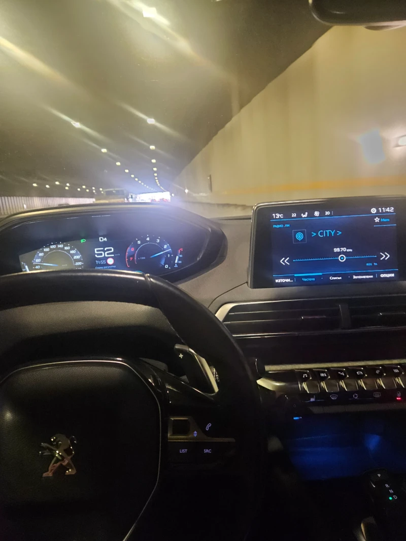 Peugeot 5008 1.6 THP, снимка 8 - Автомобили и джипове - 53143188