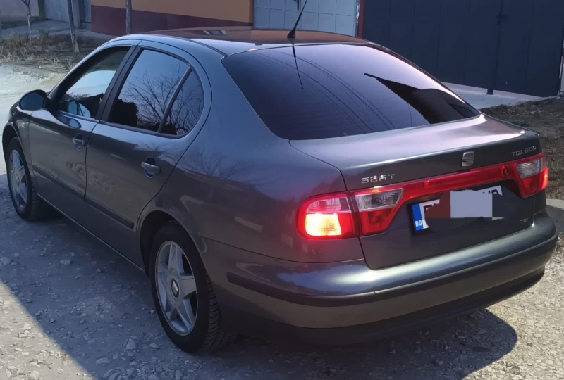 Seat Toledo 1.9 tdi, снимка 6 - Автомобили и джипове - 53215814