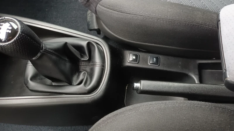 Seat Toledo 1.9 tdi, снимка 11 - Автомобили и джипове - 53215814