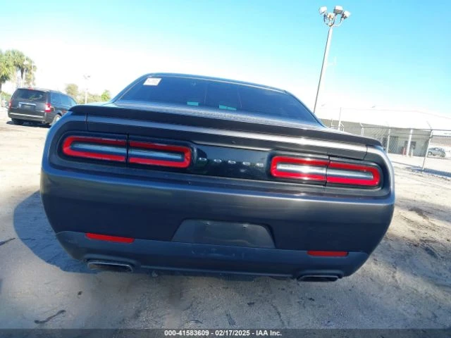 Dodge Challenger R/T* 5.7* V8* 8ZF* ПОДГРЕВ* КАМЕРА* КЕЙЛЕС* , снимка 8 - Автомобили и джипове - 49264008