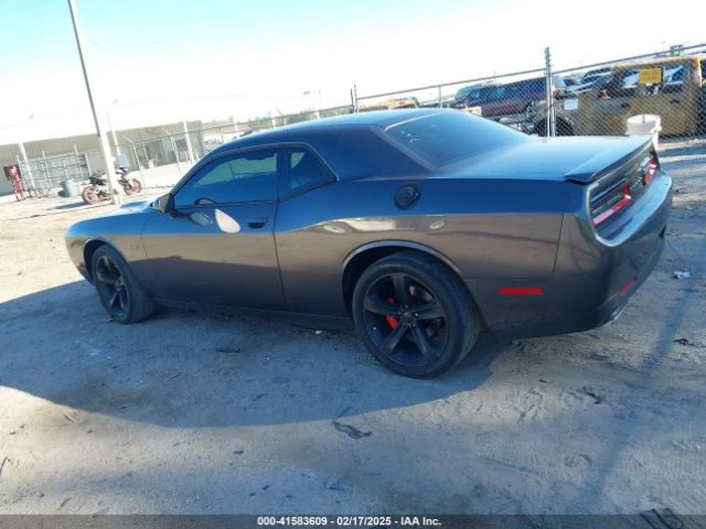 Dodge Challenger R/T* 5.7* V8* 8ZF* ПОДГРЕВ* КАМЕРА* КЕЙЛЕС* , снимка 6 - Автомобили и джипове - 49264008