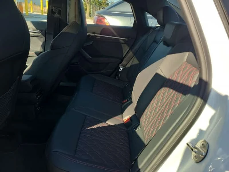 Audi S3 * TECHNIK * CARFAX * 2 КЛЮЧА * ПАНОРАМА, снимка 13 - Автомобили и джипове - 54320765