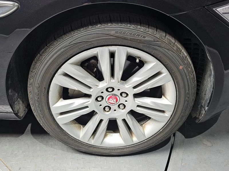 Jaguar Xf 2.0 Automatic, снимка 5 - Автомобили и джипове - 55926404