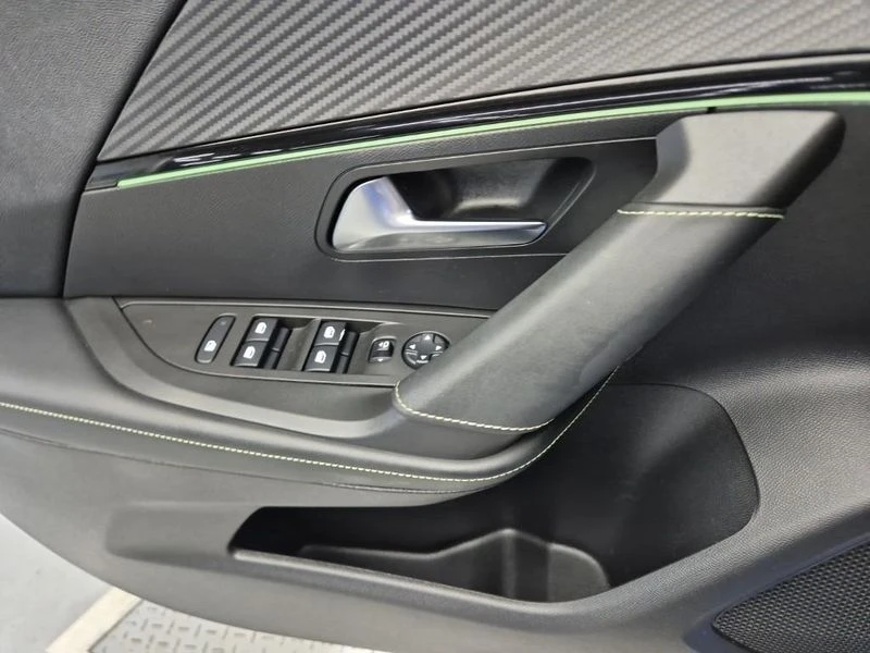 Peugeot 2008 EV GT| 134к.с., снимка 17 - Автомобили и джипове - 56097058