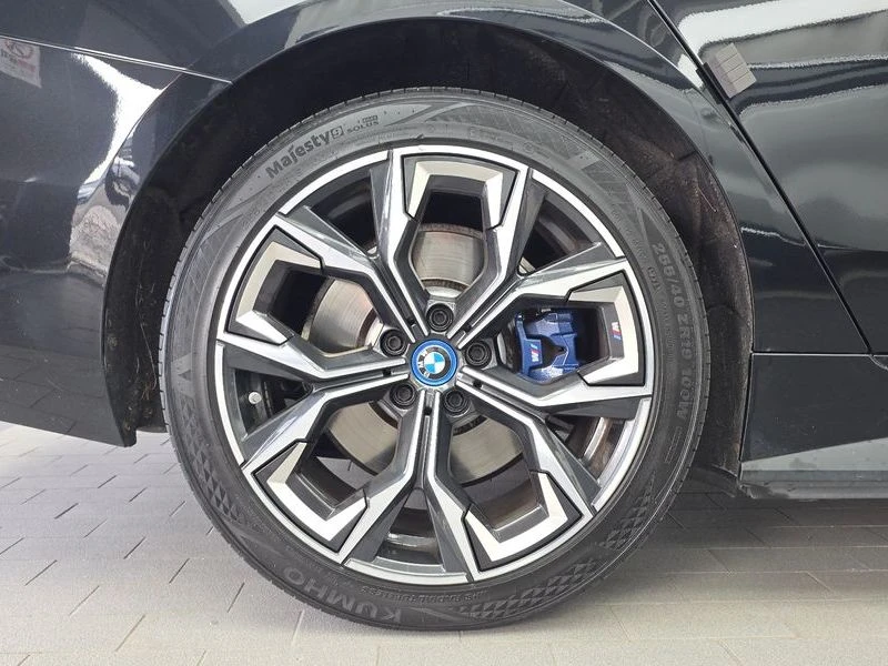 BMW i4 eDrive40 M Sports Pro| 283�.�. | Mobile.bg � ����������� 5