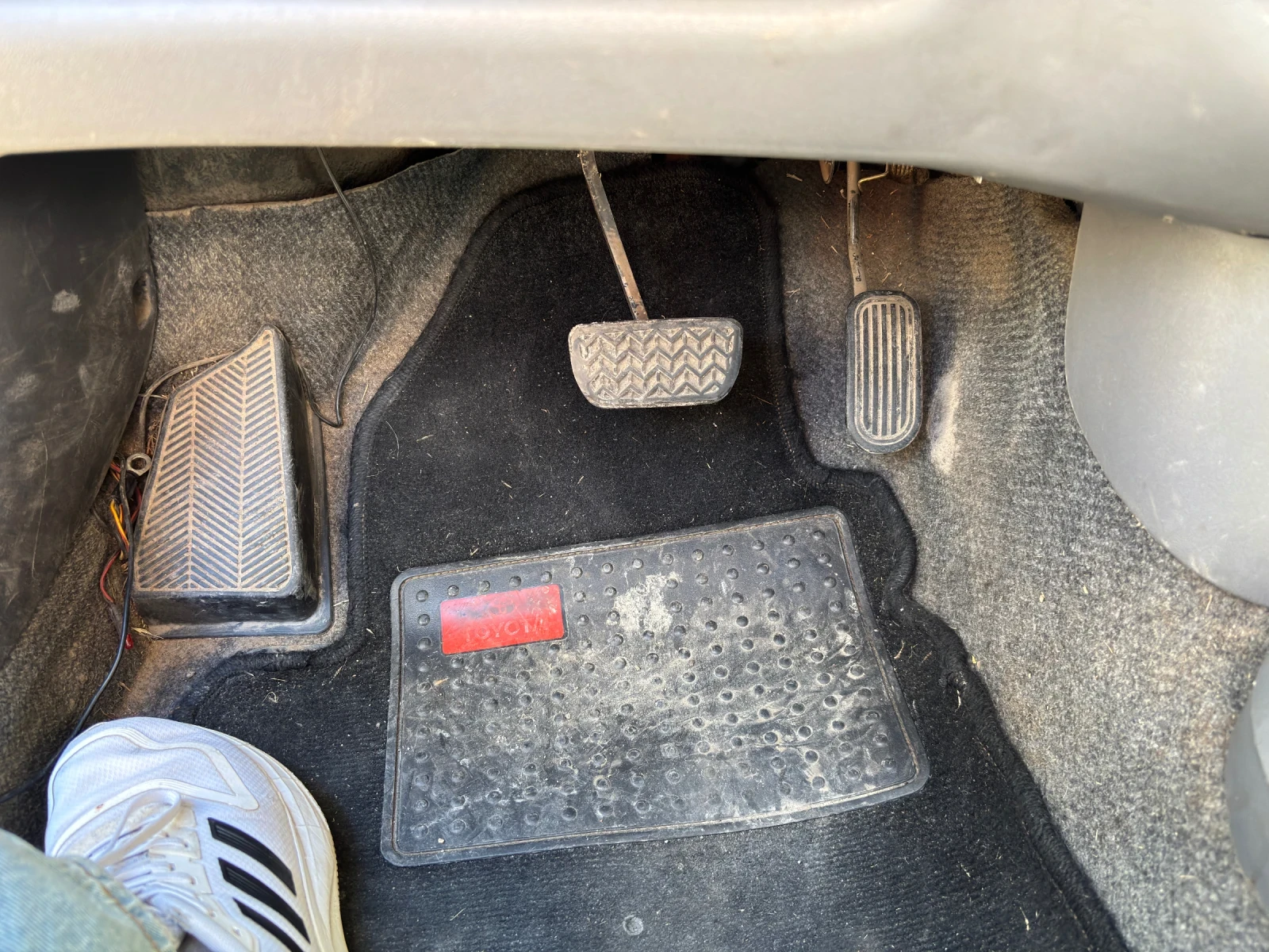 Toyota Yaris  - изображение 7