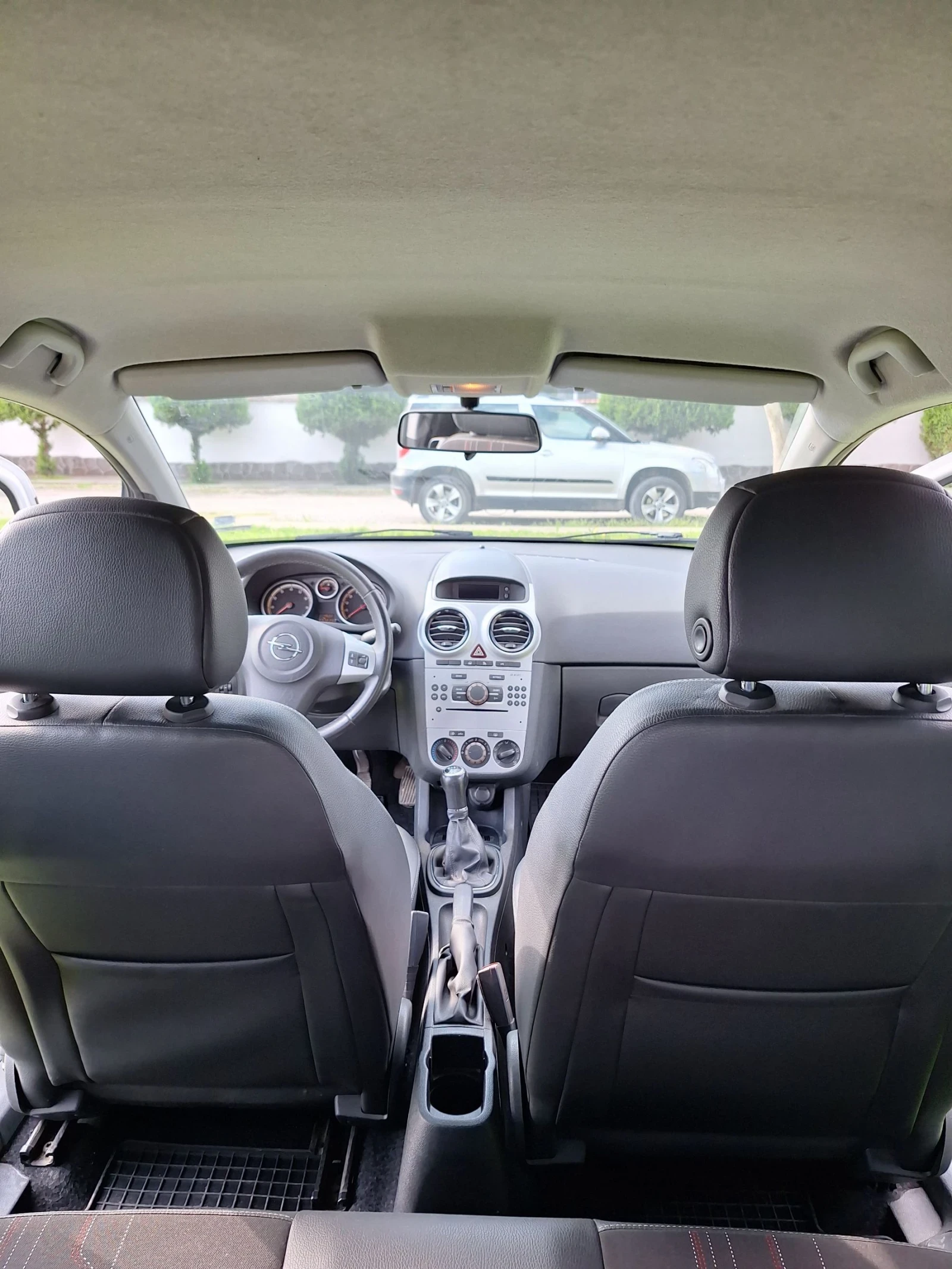 Opel Corsa Фабрична Газ  - изображение 7