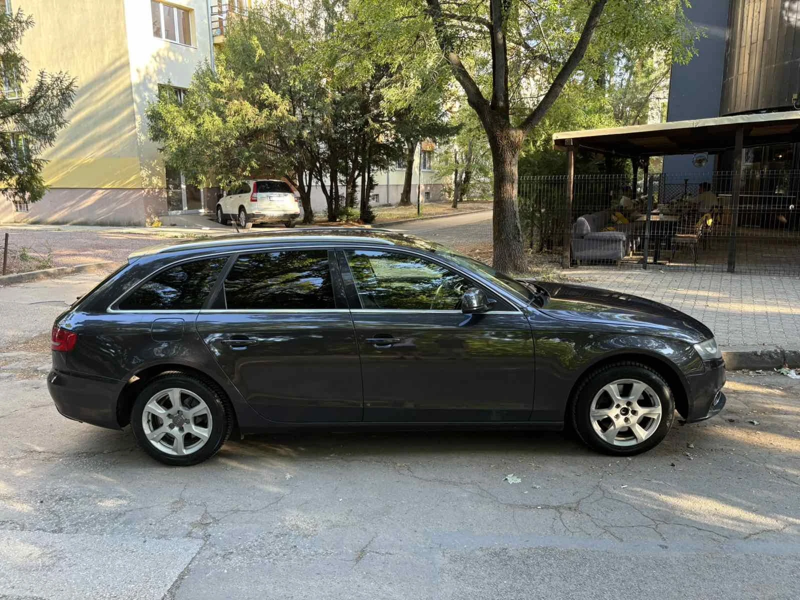 Audi A4  - изображение 2