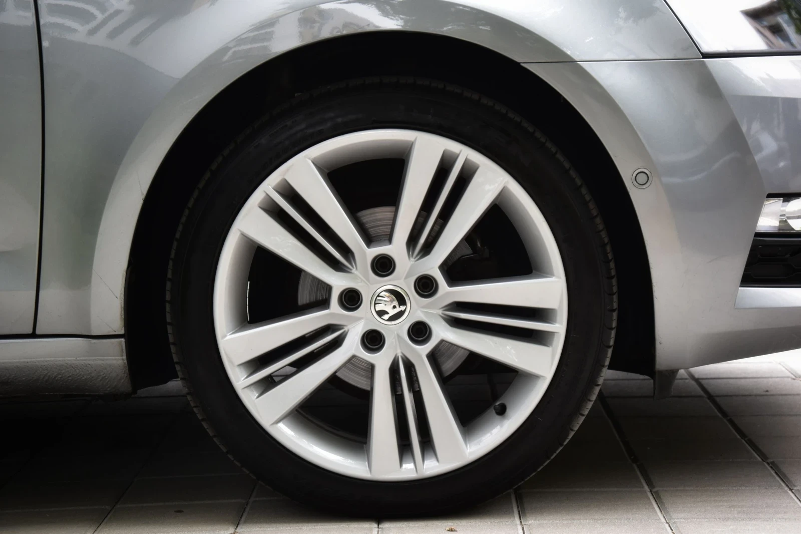 Skoda Octavia 1.6 TDI DSG  - изображение 8