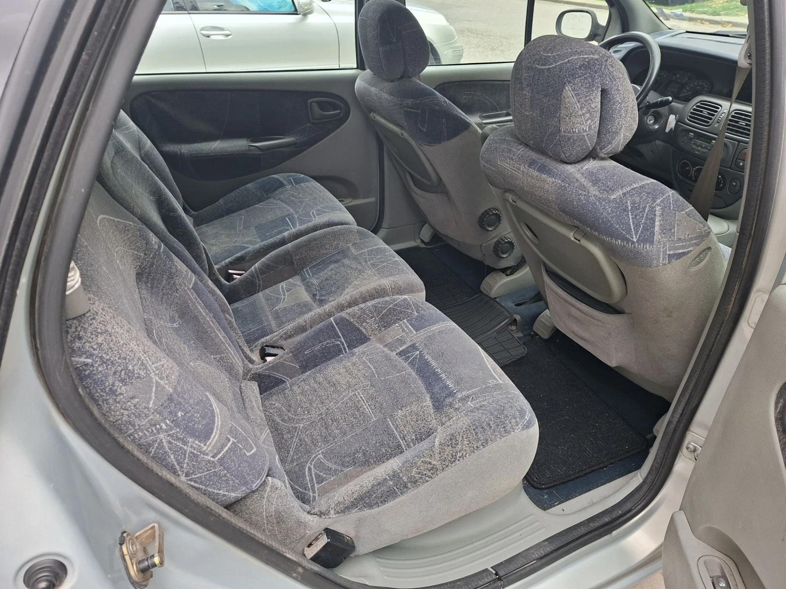 Renault Scenic 1.6 benzin/klima/automatic  - изображение 10