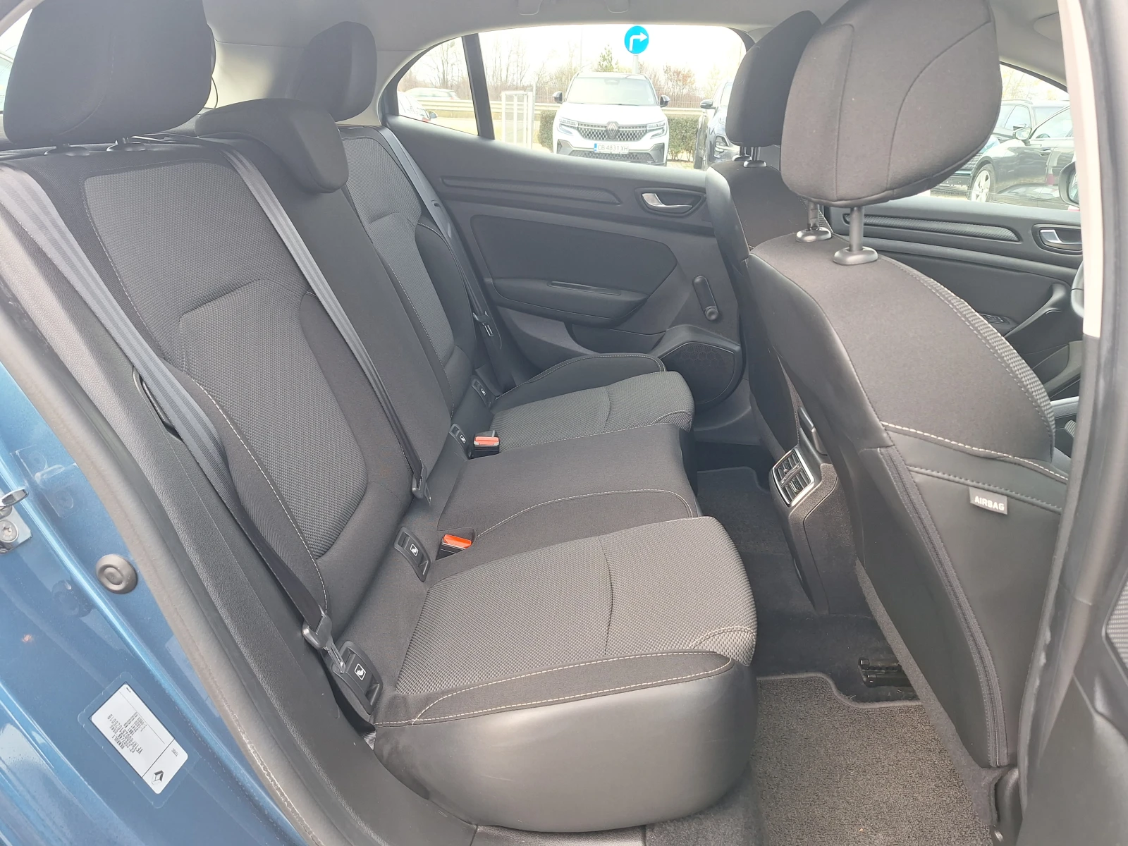 Renault Megane 1.5dCi 90�.�. | Mobile.bg � ����������� 14