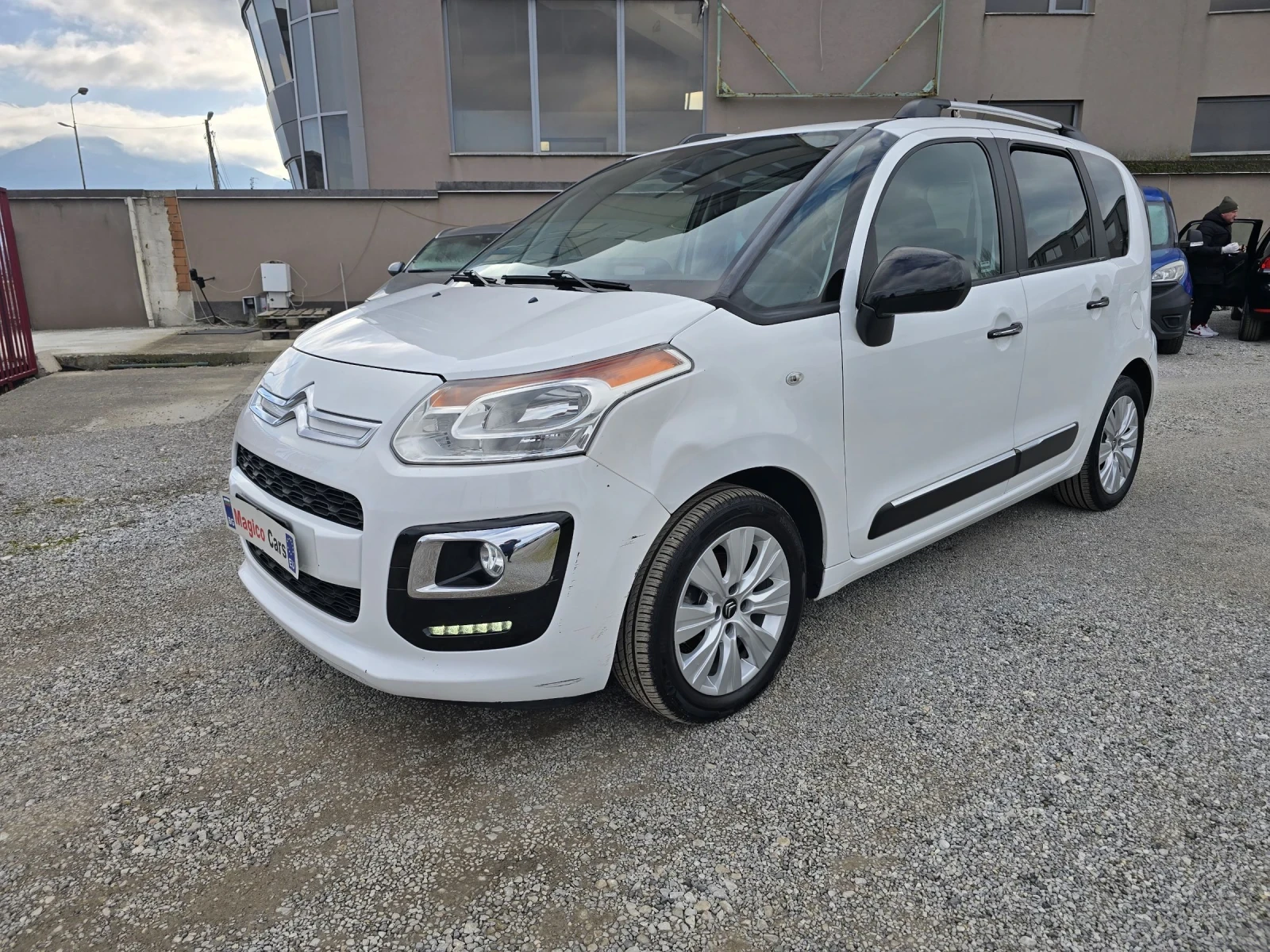 Citroen C3 Picasso 1.6HDI euro6 - изображение 2