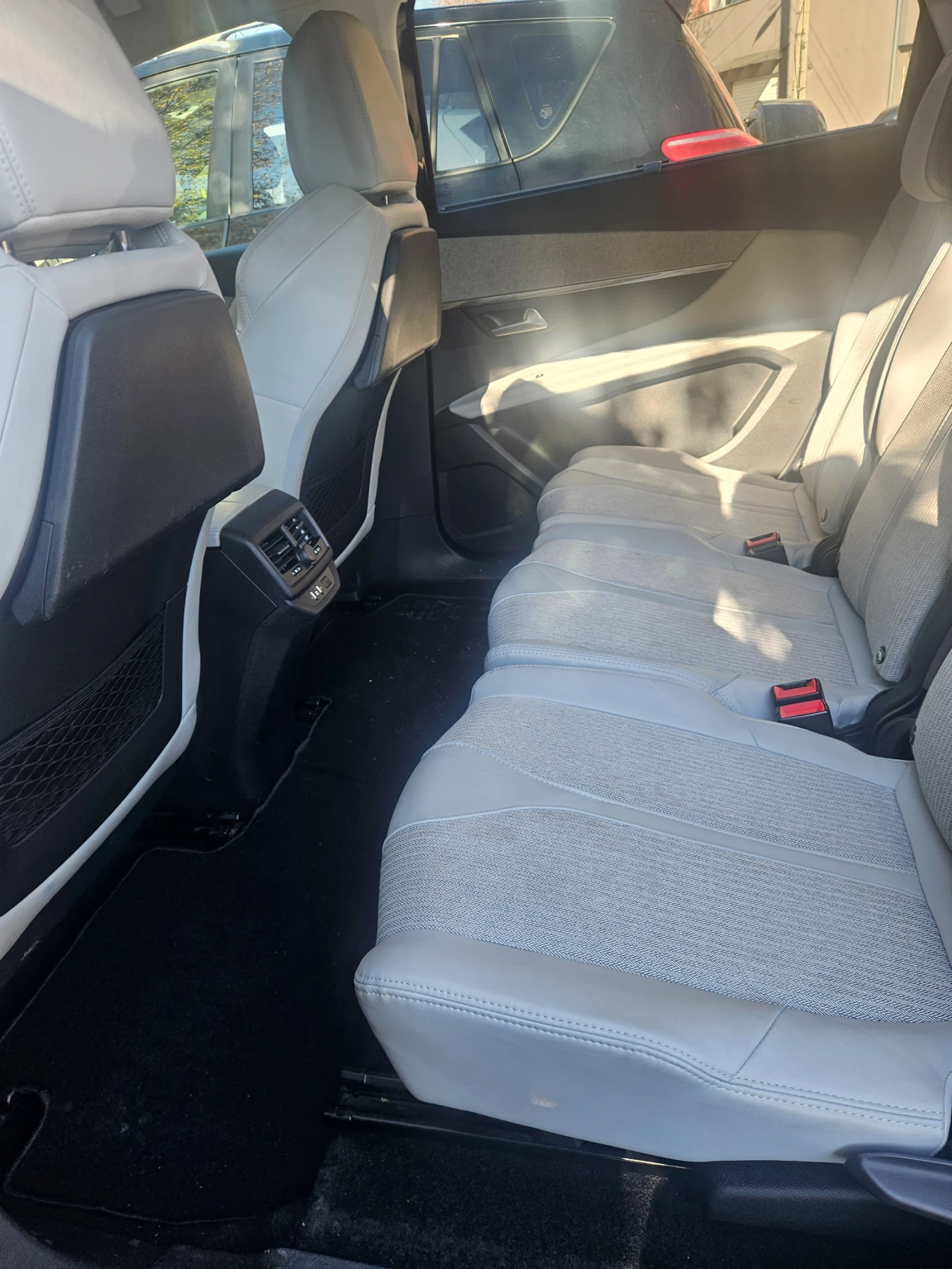 Peugeot 5008 1.6 THP - изображение 4