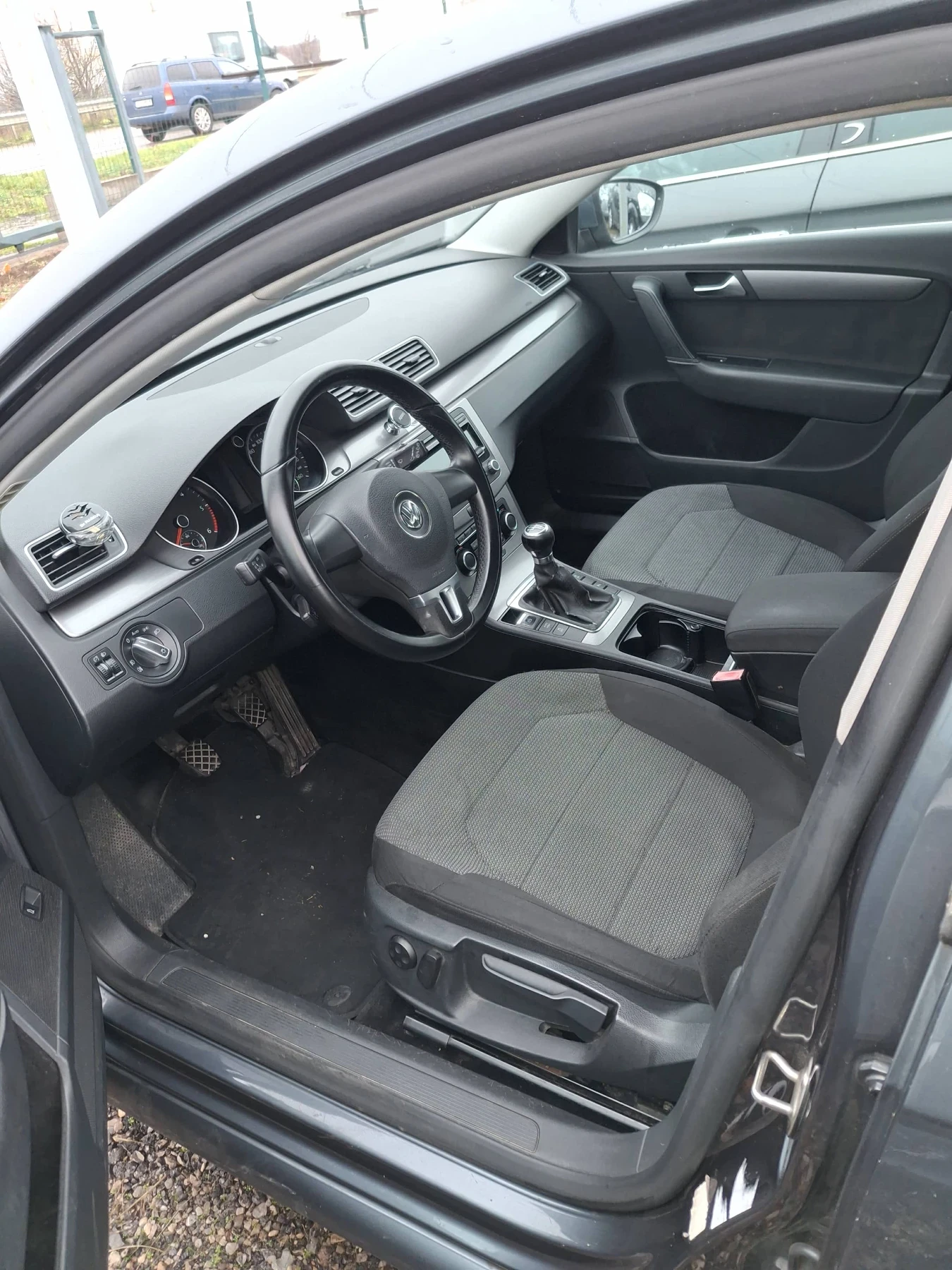 VW Passat, снимка 5 - Автомобили и джипове - 53753840