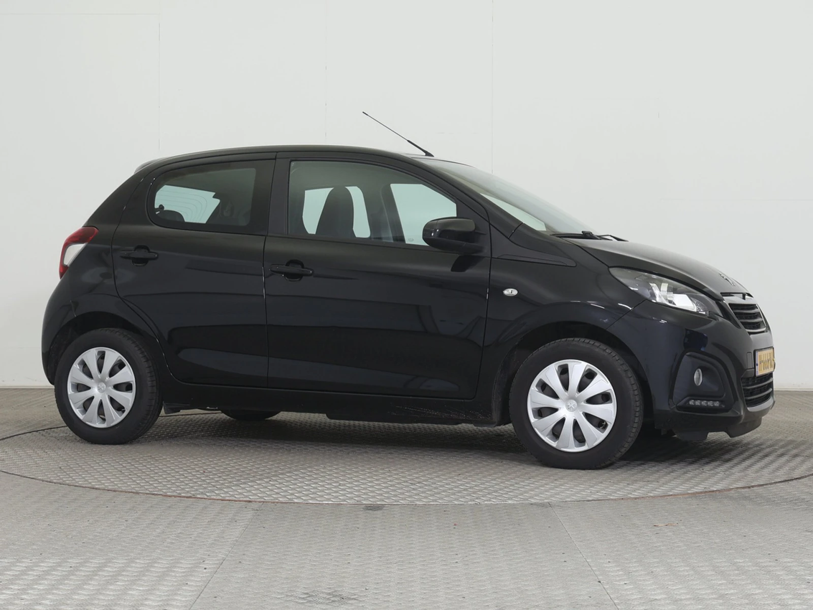 Peugeot 108 1.0 VTI Active | Mobile.bg � ����������� 2