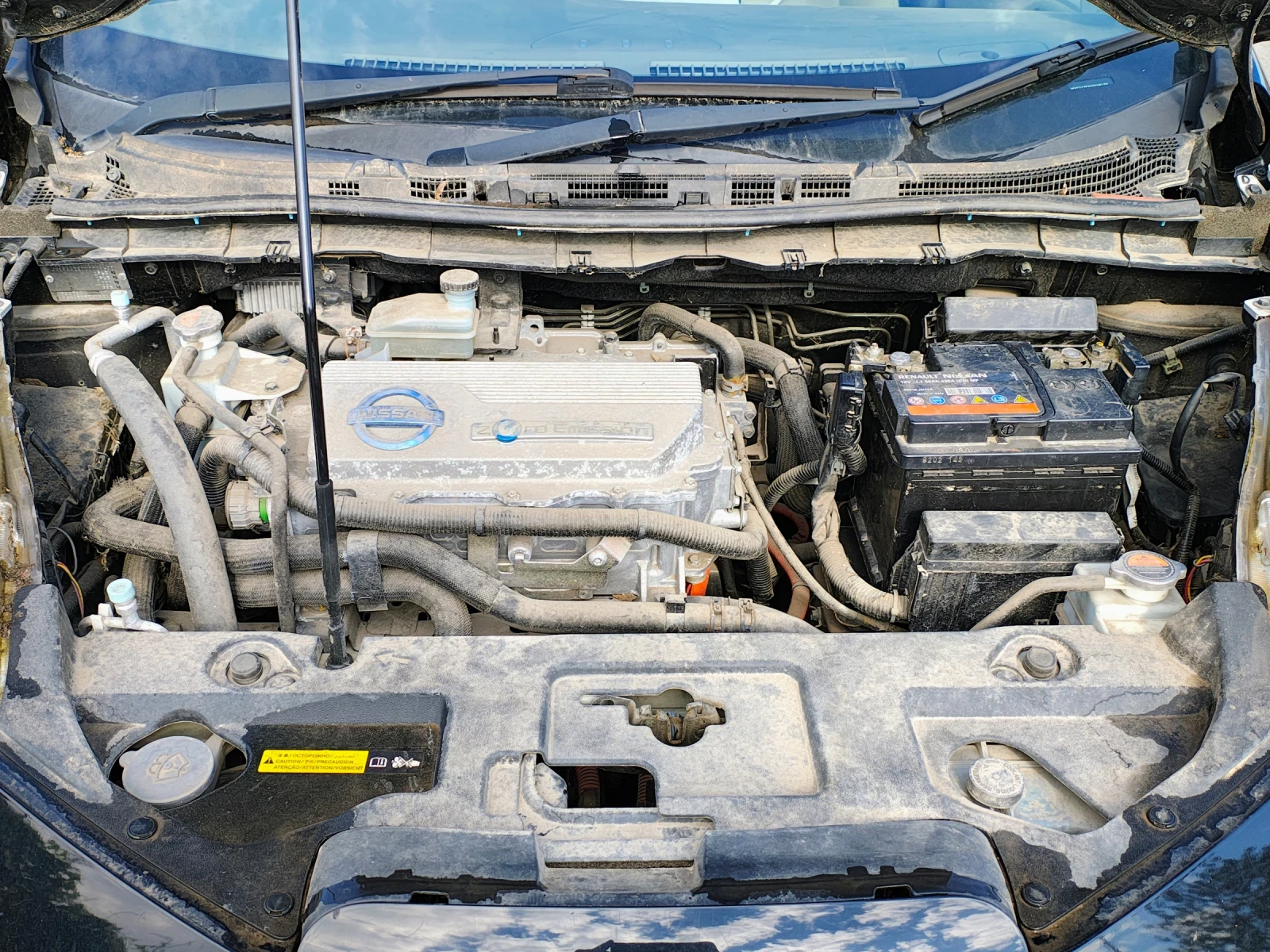 Nissan Leaf , снимка 6 - Автомобили и джипове - 54390718