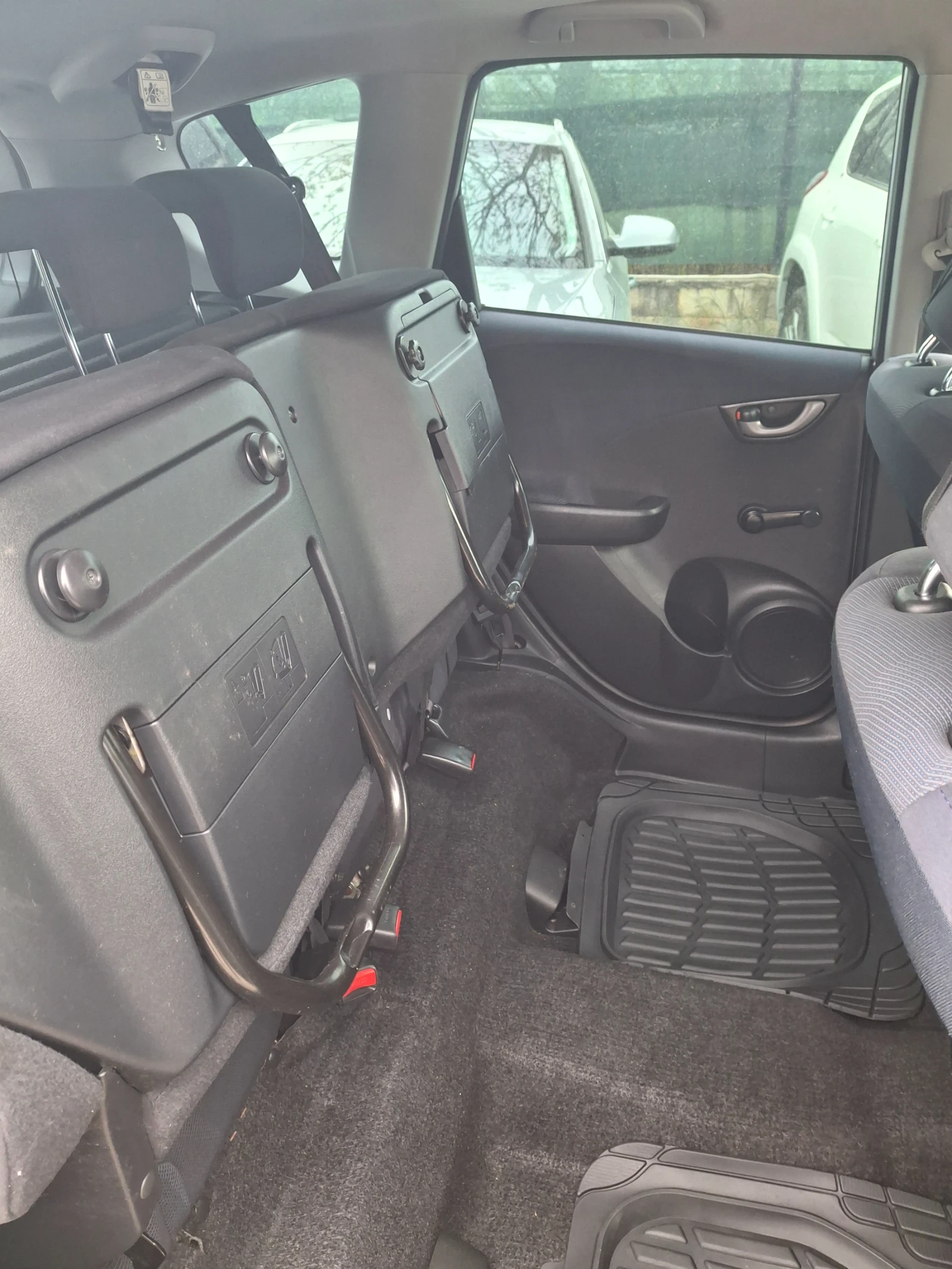 Honda Jazz 1.4. 100к.с, снимка 12 - Автомобили и джипове - 54526727