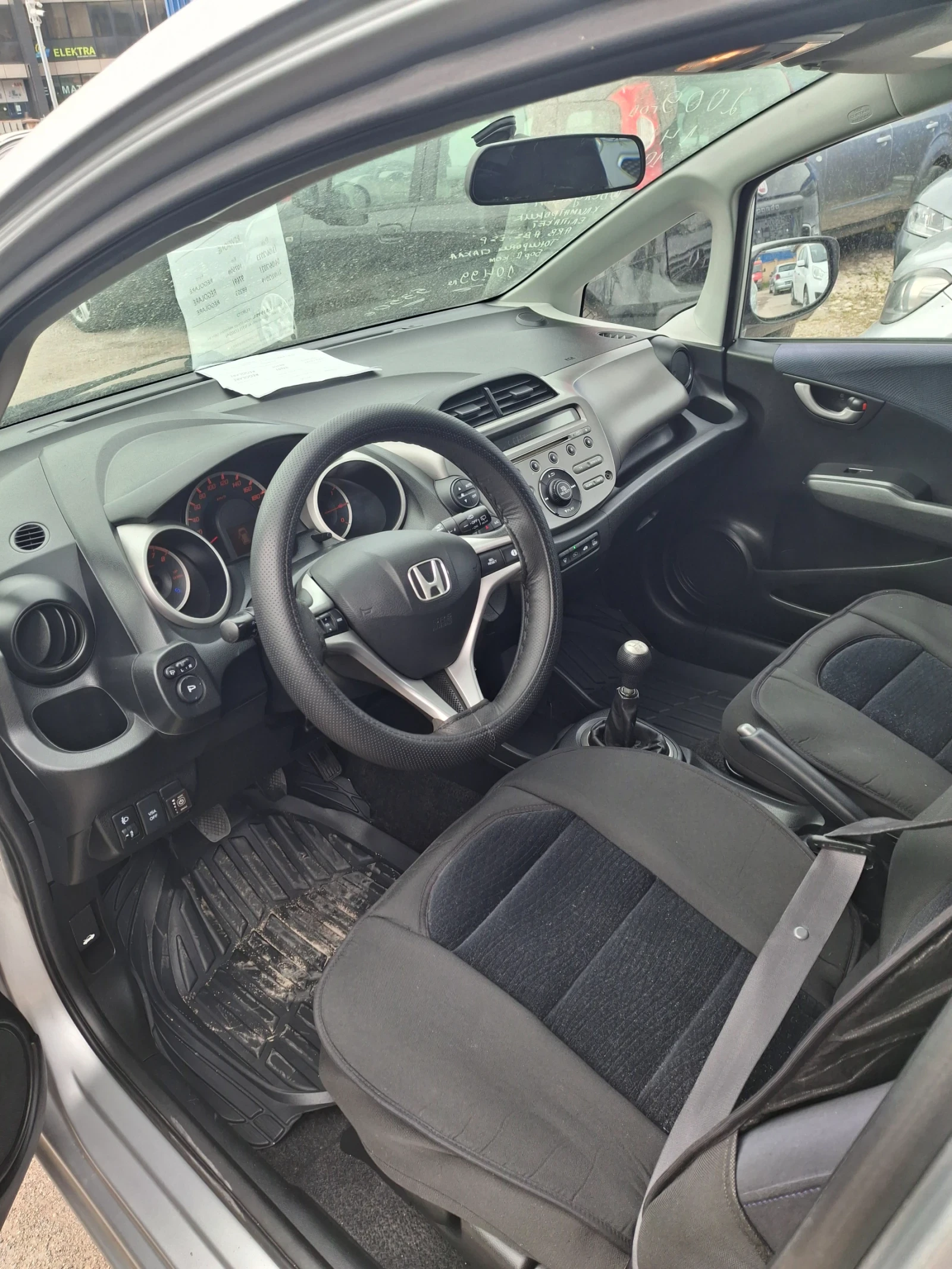 Honda Jazz 1.4. 100к.с, снимка 5 - Автомобили и джипове - 54526727