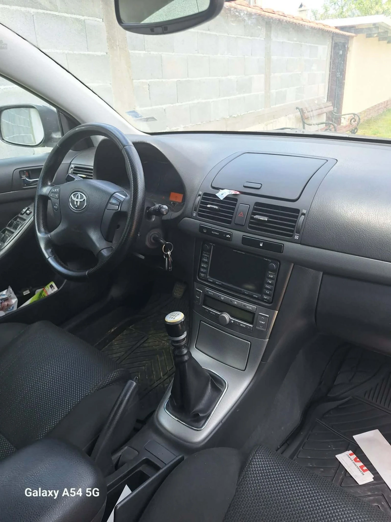 Toyota Avensis, снимка 5 - Автомобили и джипове - 54746996