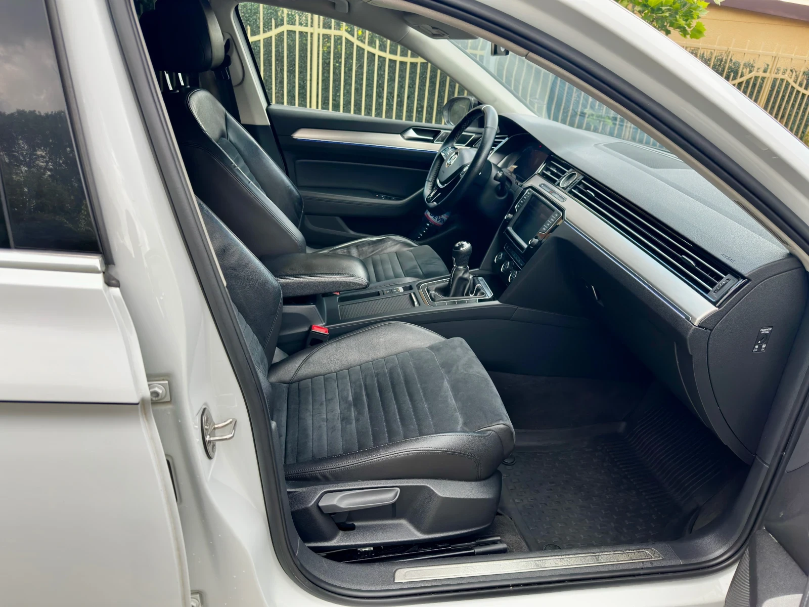VW Passat Digital/rline/highline, снимка 8 - Автомобили и джипове - 54755207