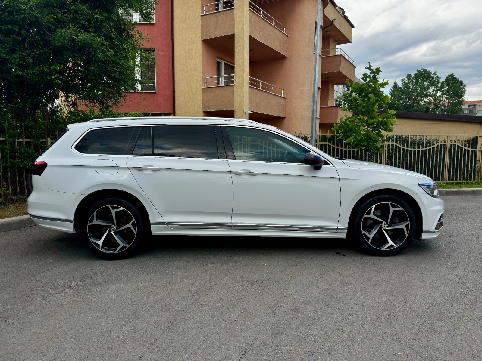VW Passat Digital/rline/highline, снимка 6 - Автомобили и джипове - 54755207