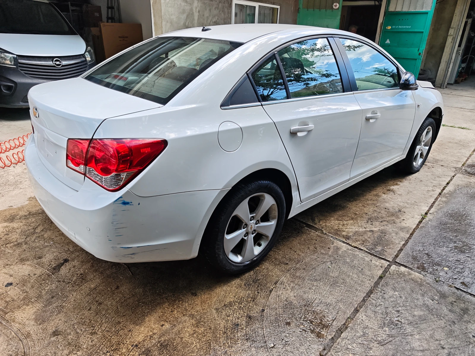 Chevrolet Cruze, снимка 4 - Автомобили и джипове - 55569307