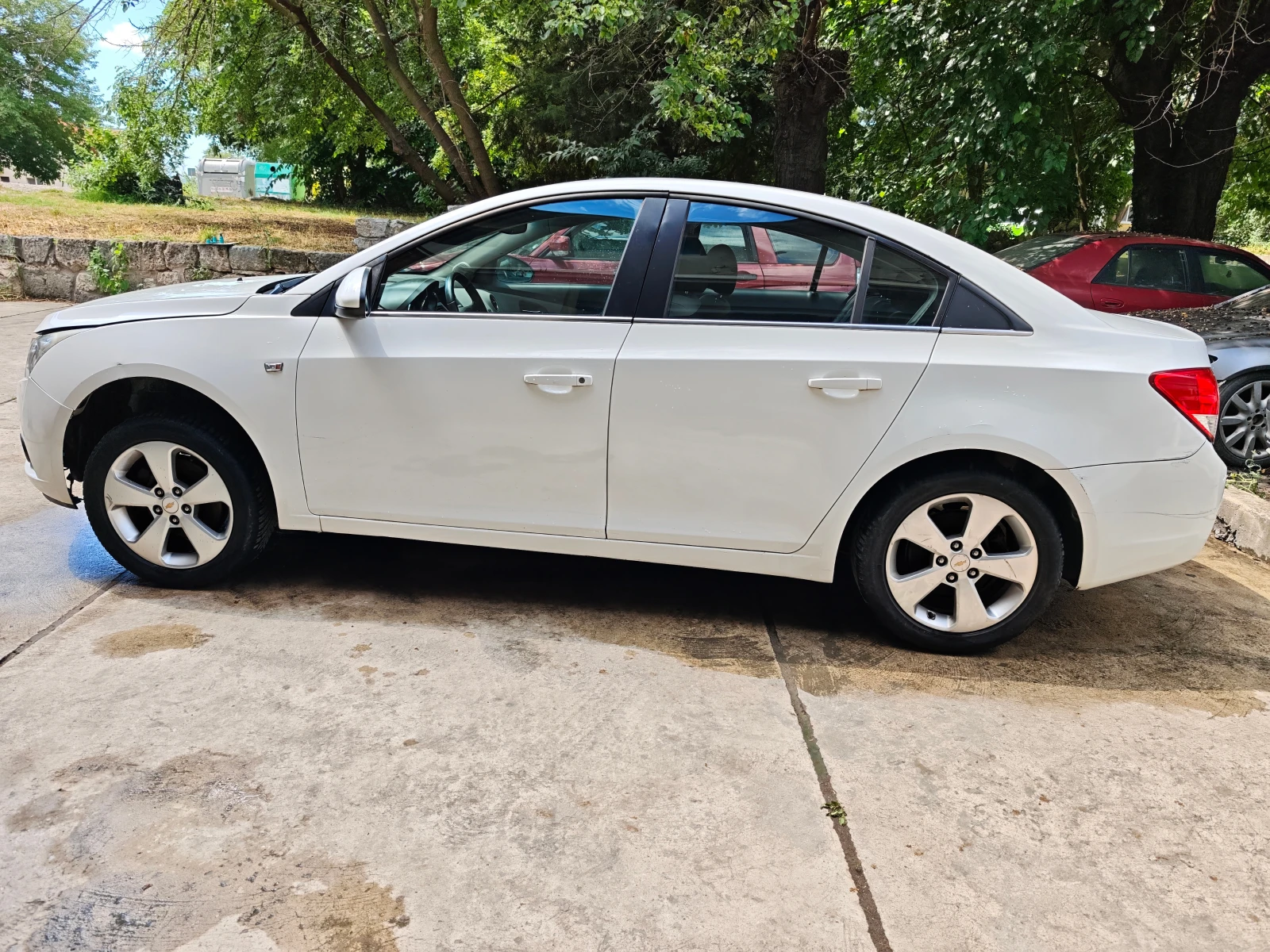 Chevrolet Cruze, снимка 2 - Автомобили и джипове - 55569307