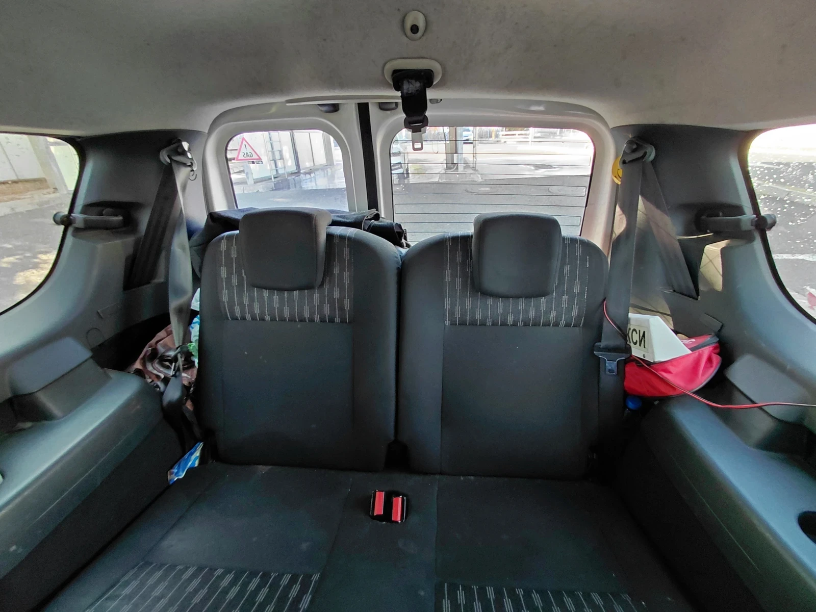 Dacia Logan, снимка 6 - Автомобили и джипове - 55872461
