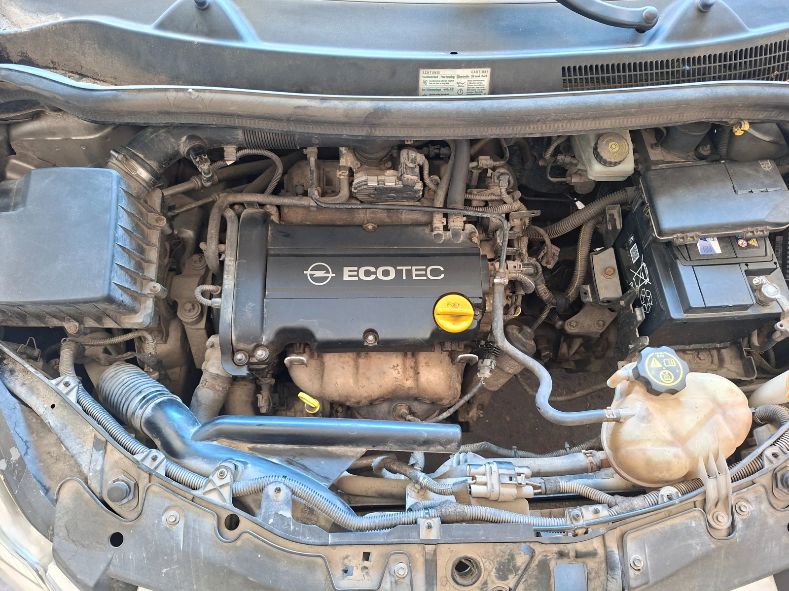 Opel Corsa 1.2 Клима, снимка 15 - Автомобили и джипове - 55873013