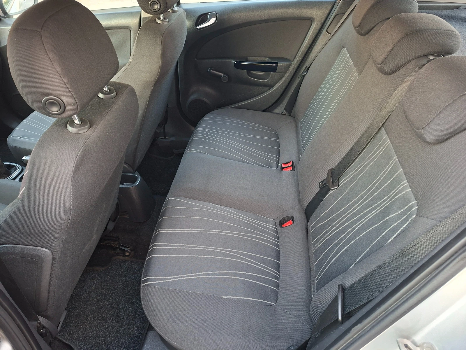 Opel Corsa 1.2 Клима, снимка 14 - Автомобили и джипове - 55873013