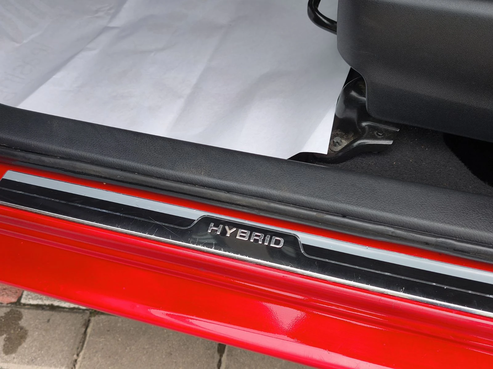 Toyota Yaris 1.5 HYBRID DEUTCHE TEAM, снимка 4 - Автомобили и джипове - 56080885