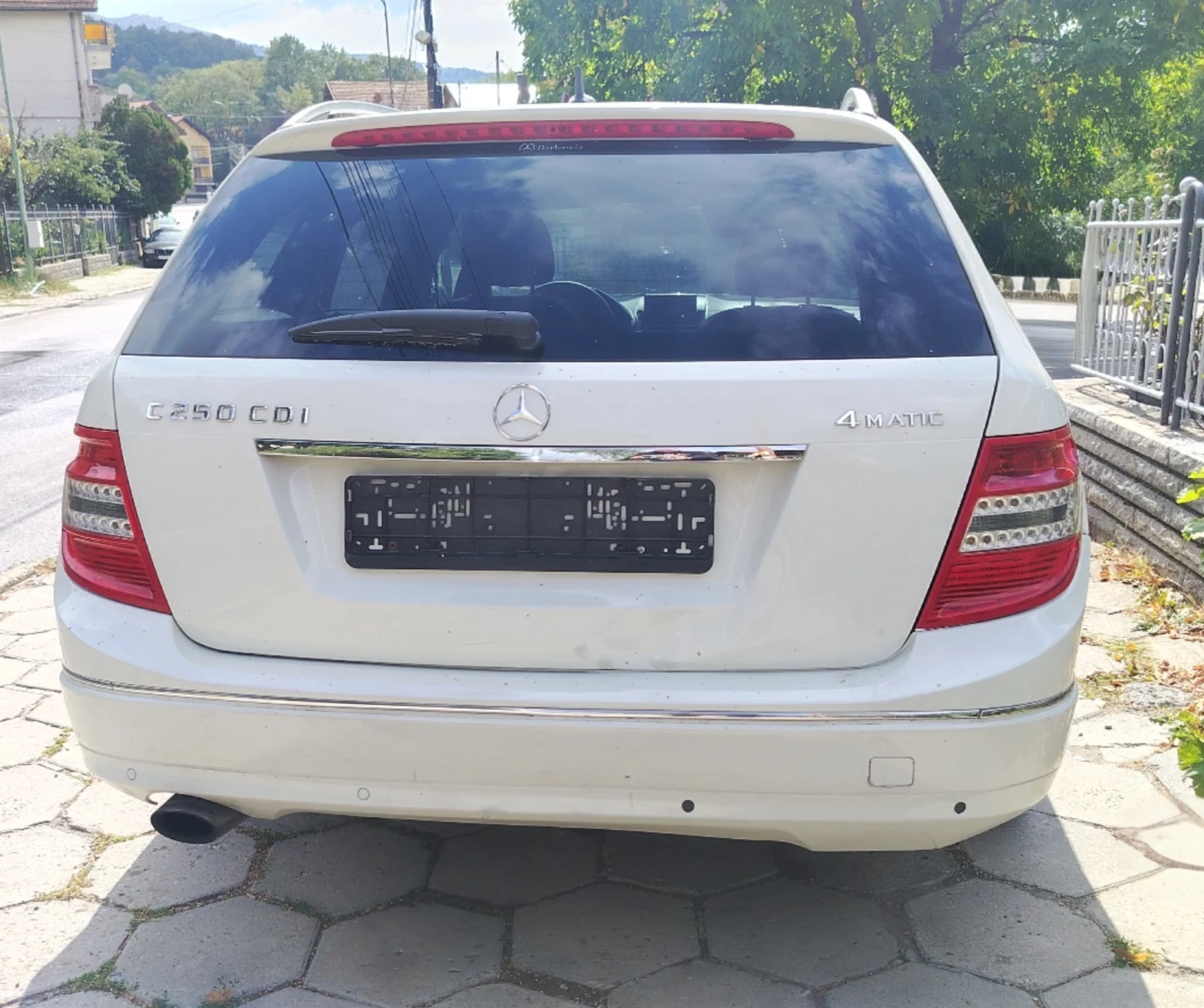 Mercedes-Benz C 250 4 matic, снимка 4 - Автомобили и джипове - 56274920