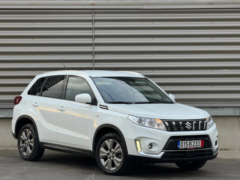 Suzuki Vitara 1.0 4x4 DISTRONIC* CAMERA* СОБСТВЕН ЛИЗИНГ* БАРТЕР, снимка 1 - Автомобили и джипове - 48814244