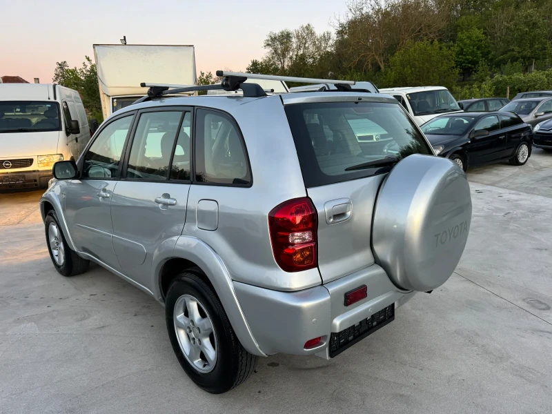 Toyota Rav4 2.0 D-4D , снимка 7 - Автомобили и джипове - 51190970