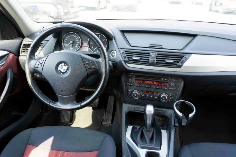 BMW X1 xDrive 20D, снимка 11 - Автомобили и джипове - 51968857