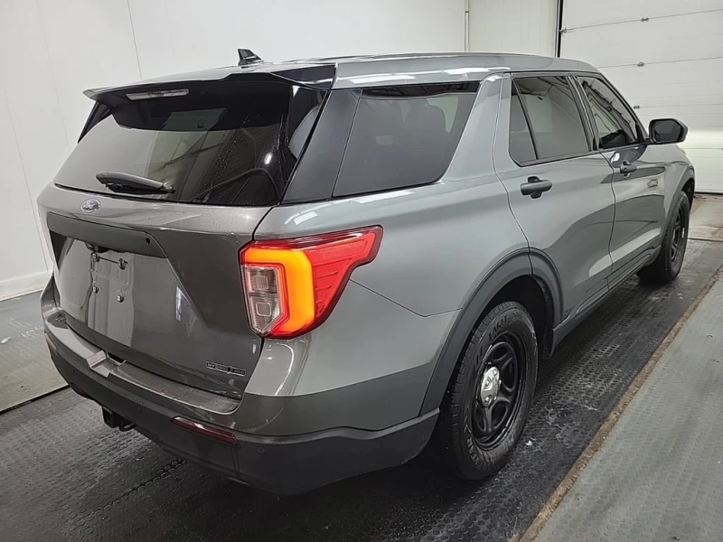 Ford Explorer * AWD * CARFAX * , снимка 3 - Автомобили и джипове - 53276594