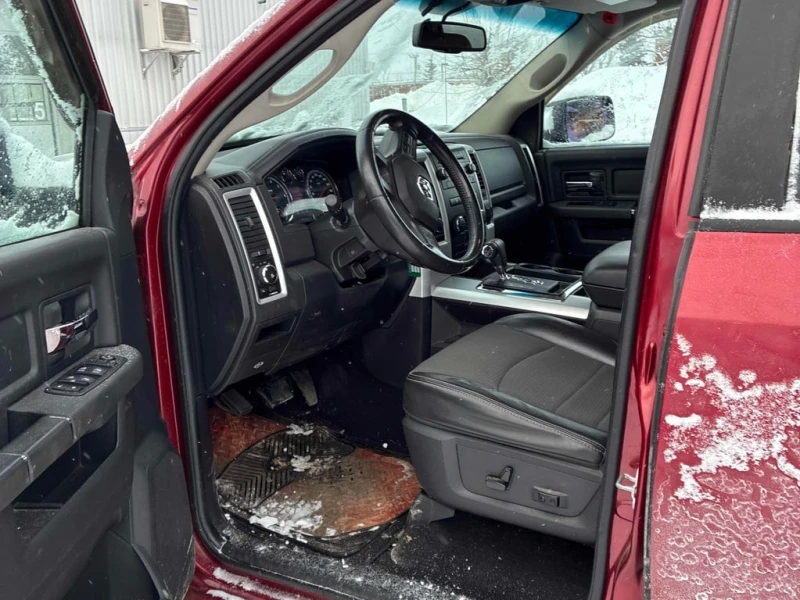 Dodge RAM 1500 * Sport * CARFAX * БЕЗ ПЪРВОНАЧАЛНА ВНОСКА, снимка 5 - Автомобили и джипове - 53339221