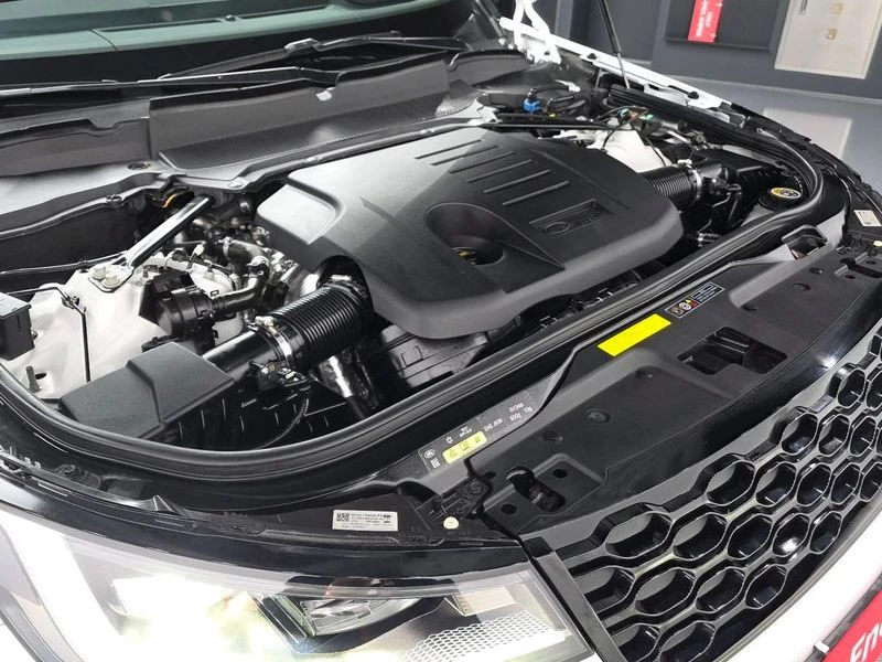 Land Rover Discovery 3.0 pt306 Automatic, снимка 6 - Автомобили и джипове - 55844611