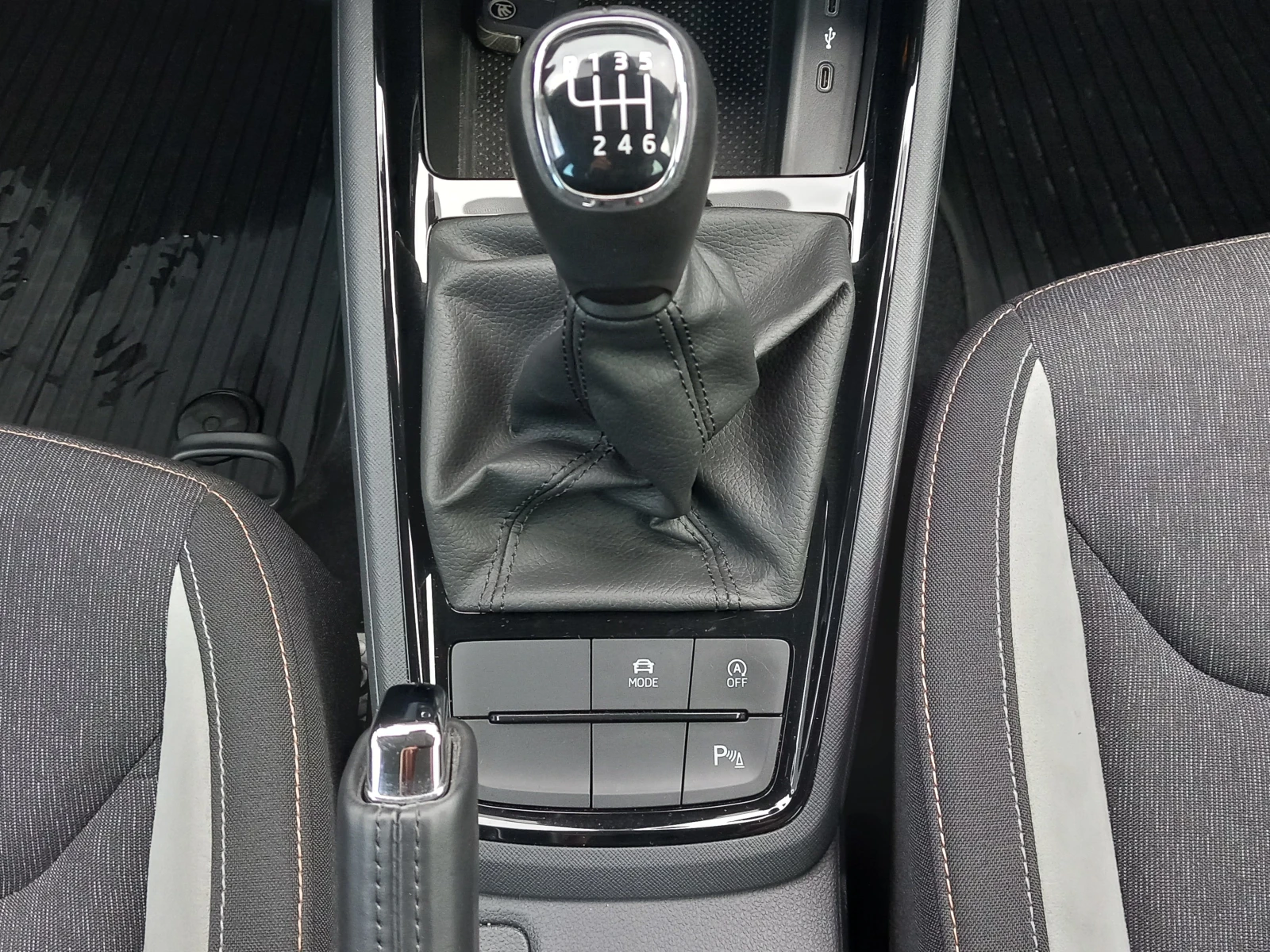 Skoda Kamiq 1.0 TSI / 6MT, снимка 10 - Автомобили и джипове - 53727827