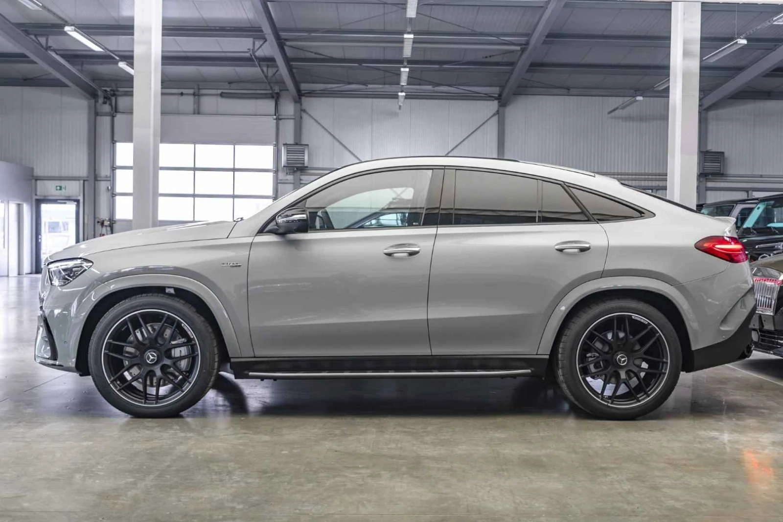 Mercedes-Benz GLE 53 4MATIC FACELIFT* AMG* CARBON* PANO* BURMESTER* 360* , снимка 3 - Автомобили и джипове - 53745226